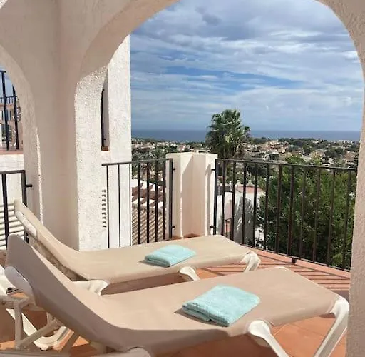 Imperial Park - Mit Panoramablick Und Schöner Terrasse Calp