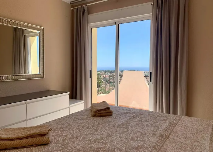 Imperial Park - Mit Panoramablick Und Schöner Terrasse Apartment *